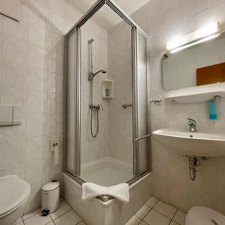 فندق Gut-hotel Pommernhotel 3*