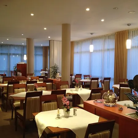 Gut-hotel Pommernhotel بارث