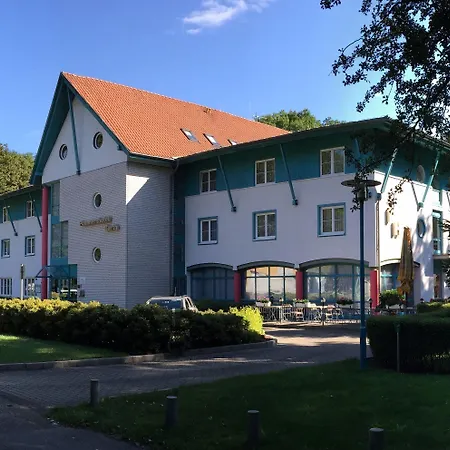 فندق Gut-hotel Pommernhotel بارث