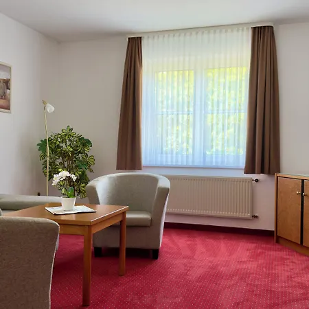 Gut-hotel Pommernhotel Szálloda 3*